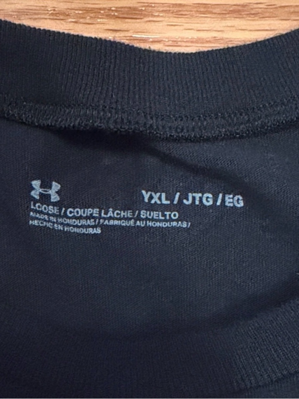 Under Armour Boys XL Black Graphic Tee “Outta Here” Baseball Shirt - Picture 3 of 3